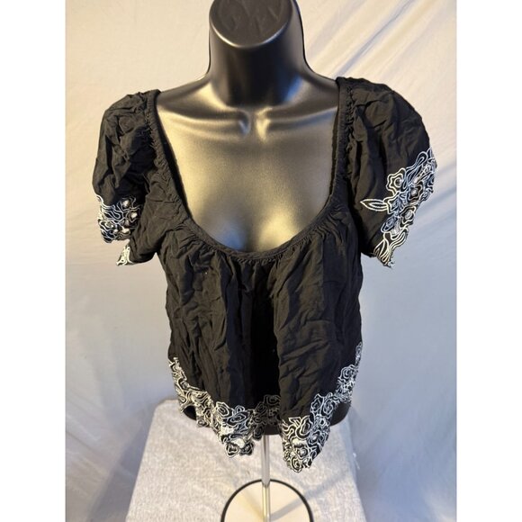 Forever 21 Womens Black Crop Boho Shirt Top Blouse Lace Medium M 10/12 - Picture 1 of 2
